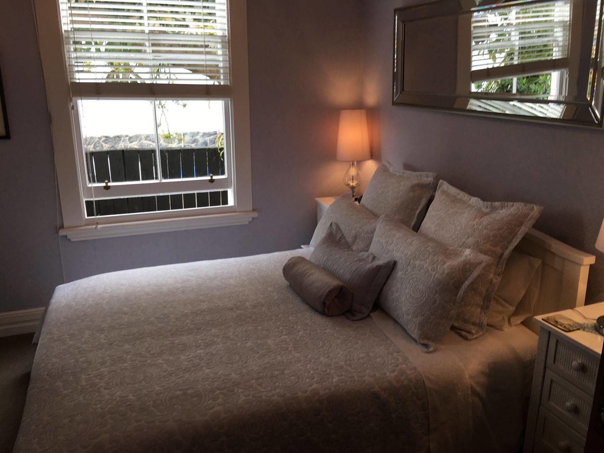 Eden Park Bed And Breakfast Inn Auckland Bagian luar foto